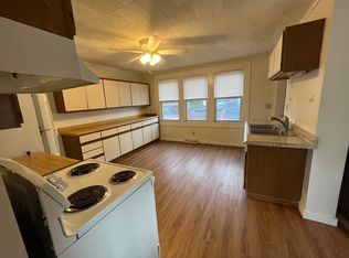 (Undisclosed Address), Easthampton, MA 01027