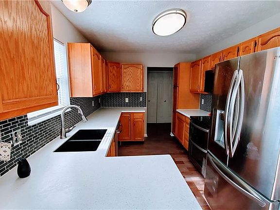 4th image of 4322 Tarnview Dr