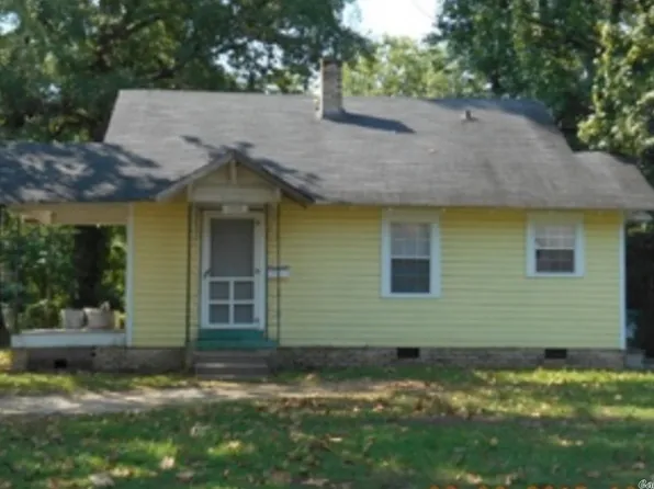 1808 W 26th Ave, Pine Bluff, AR 71603