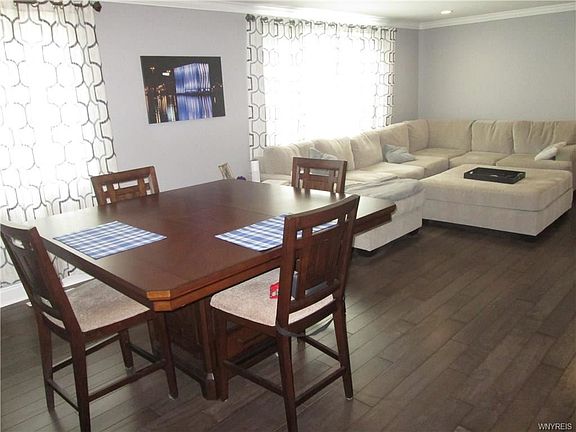 4th image of 67 Michele Dr
