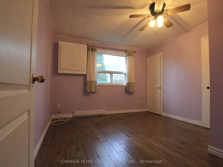 931 Goldie St — Photo 17