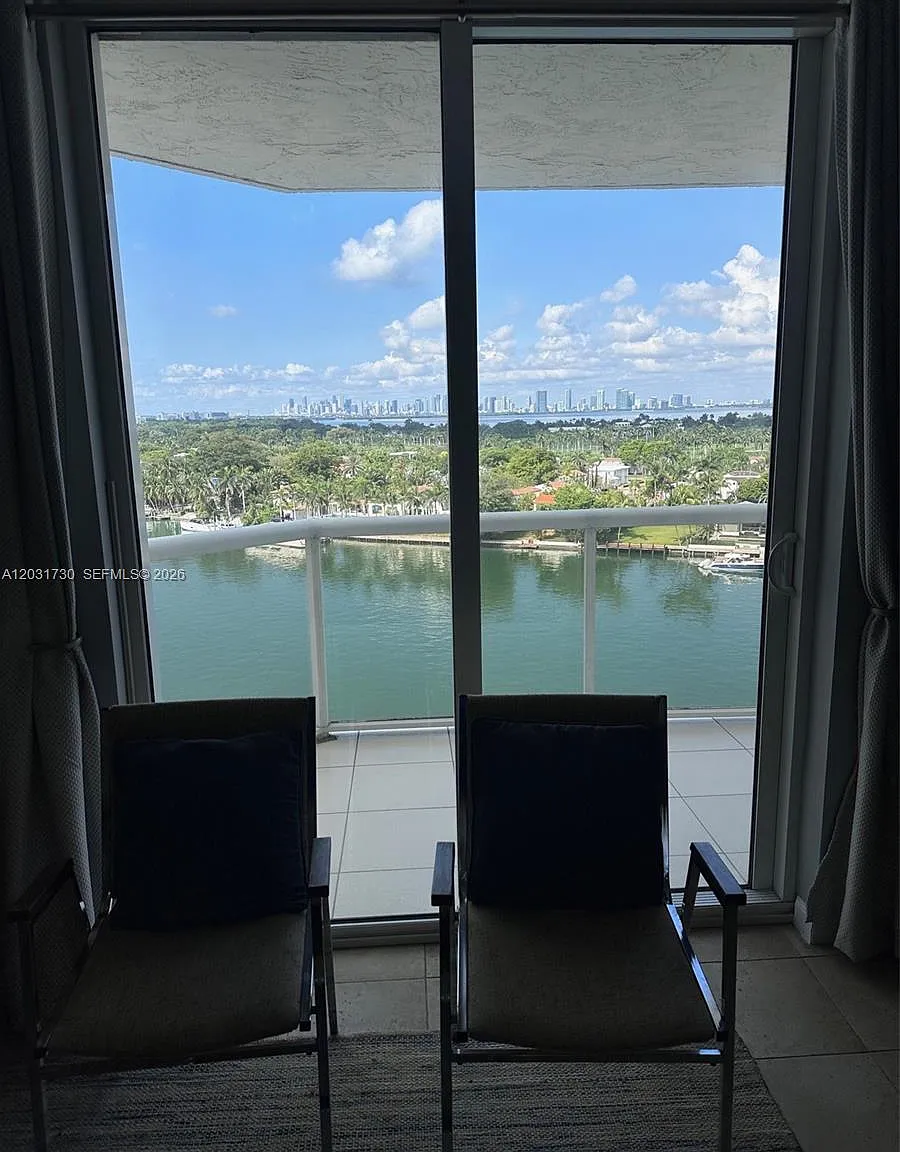 La Rive Gauche Condo — Photo 4