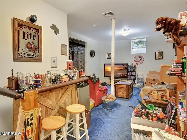 14 Bittersweet Dr — Photo 31