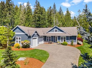 60 E Sterling Dr, Allyn, WA