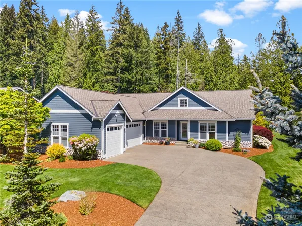 60 E Sterling Drive, Allyn, WA 98524