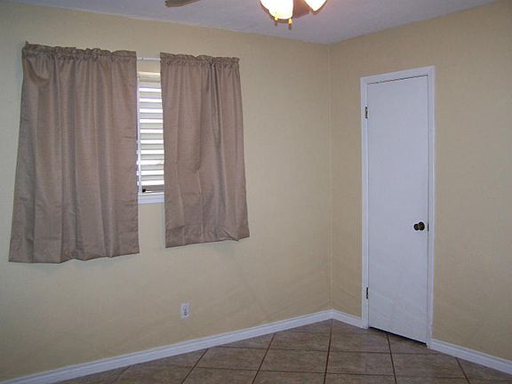 5th image of 509 Coral Reef Dr