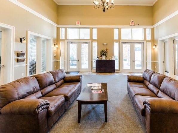 924 E Emory St #4208