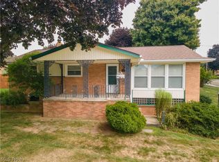 404 Manor Ave NW, Canton, OH 44708