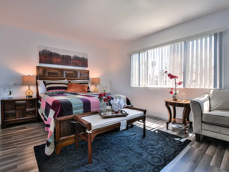 145 Tonopah Dr — Photo 30
