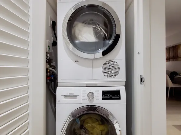 252 South Street image 11 of 17