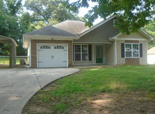 951 Boswell Dr, Oxford, AL 36203