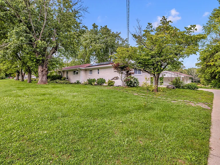 518 Twin Oak Dr — Photo 45