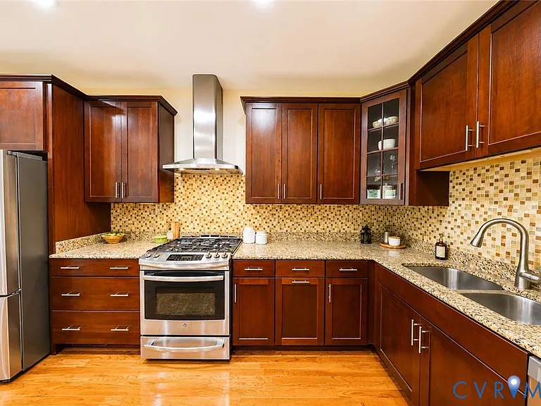 5421 Hickory Ann Dr — Photo 12