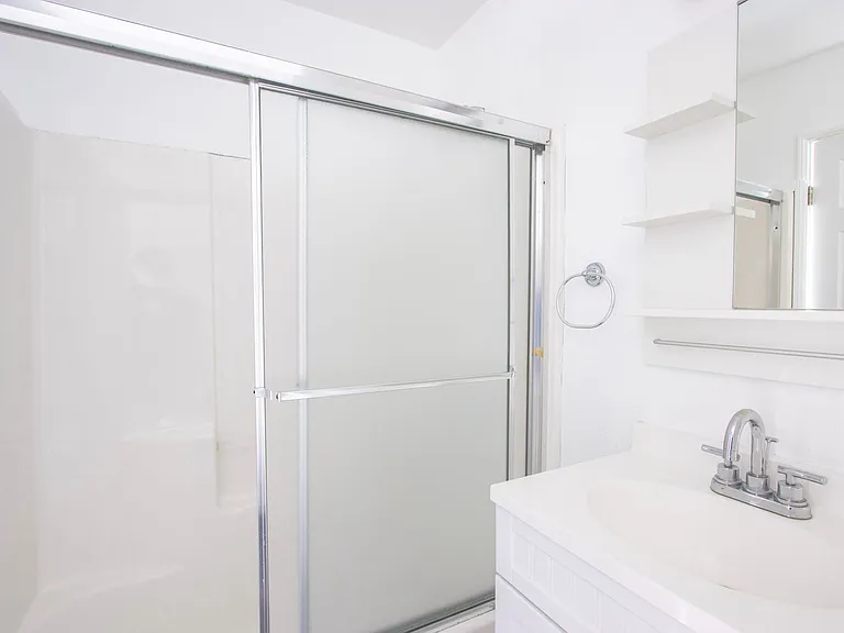 1817 Garfield Pl — Photo 21