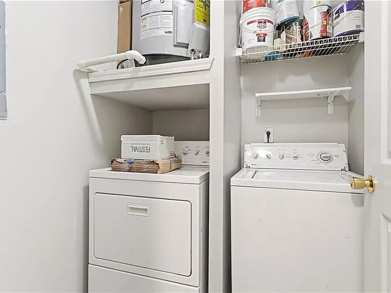 2700 Pine Tree Rd NE #2303 — Photo 18