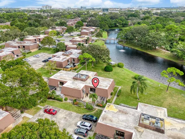 1614 16th Lane, Palm Beach Gardens, FL 33418