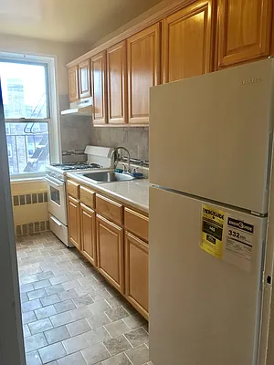 Rented by Padsters Realty LLC | media 25