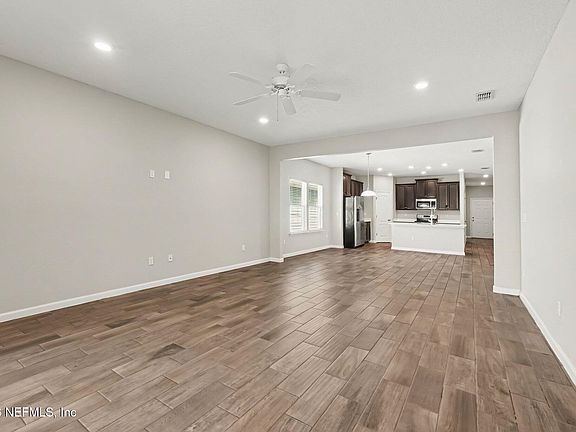 3rd image of 3906 ARBOR MILL Circle