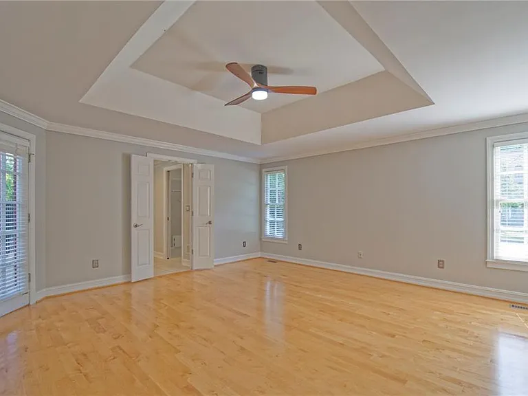 1150 Goodwin Pl — Photo 13