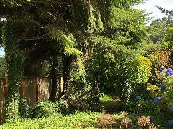 135 Oceanview St, Depoe Bay, OR 97341