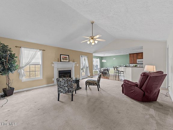 4th image of 101 Pine Brae Lane