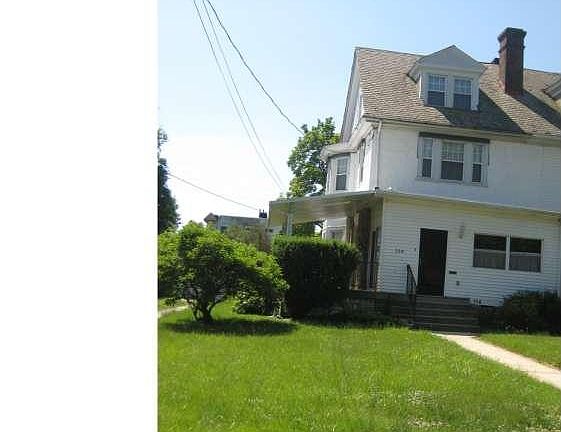 3rd image of 114 Lincoln Ave