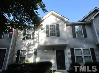 2102 Walnut Bluffs Ln, Raleigh, NC 27610