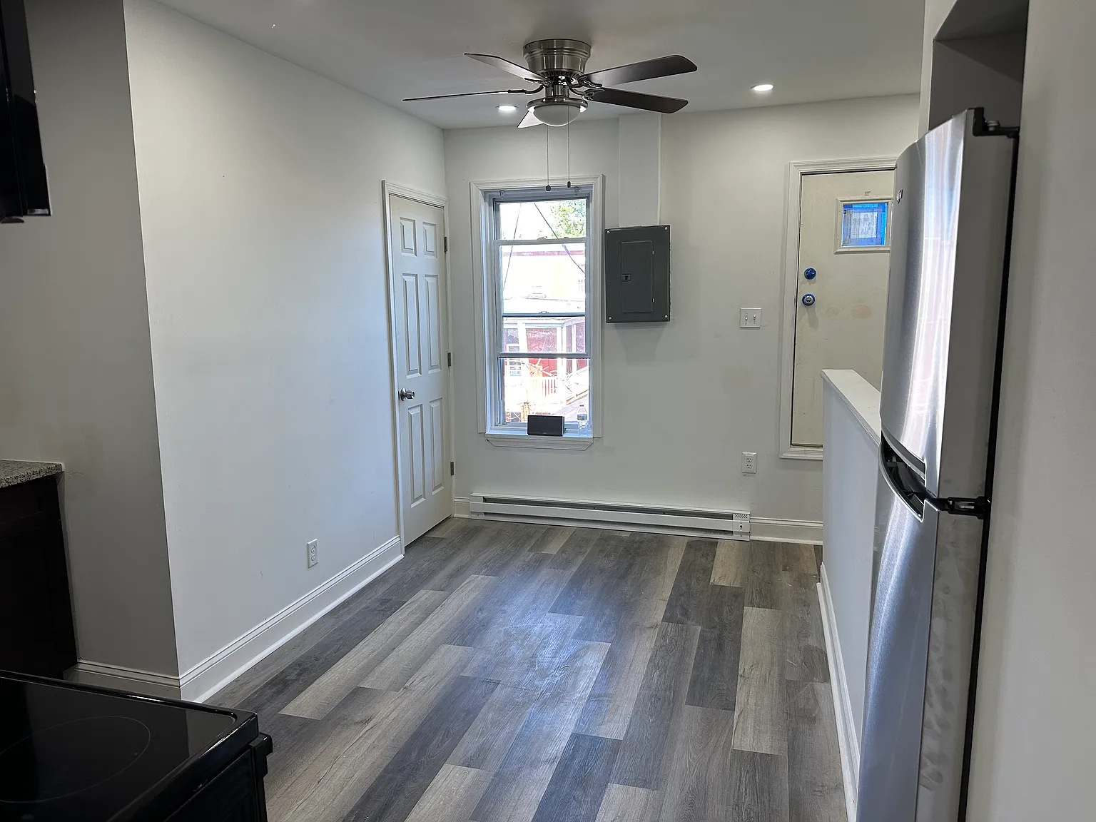 1 bed, 600 sqft, $1,100 — Photo 3