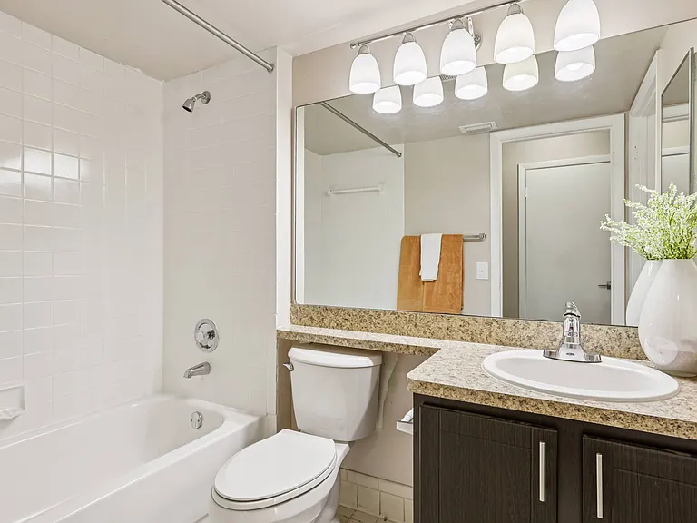 Legacy at Coconut Creek — Photo 21