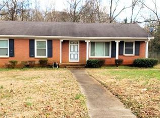 516 Farmhurst Dr, Charlotte, NC 28217