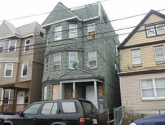2nd image of 164 Hickory St