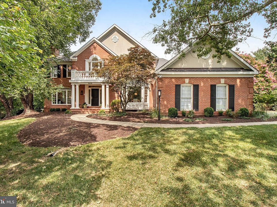 1st image of 10608 Dogwood Farm Ln