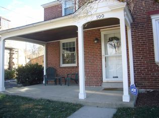 100 Hilltop Rd, Philadelphia, PA 19118