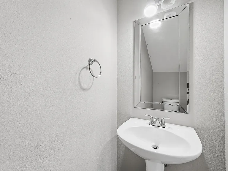 5507 Opal Cove Ct — Photo 9