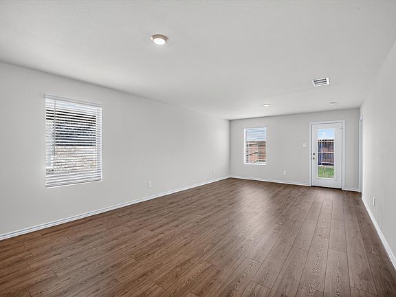 2nd image of 1813 Potomac Ln
