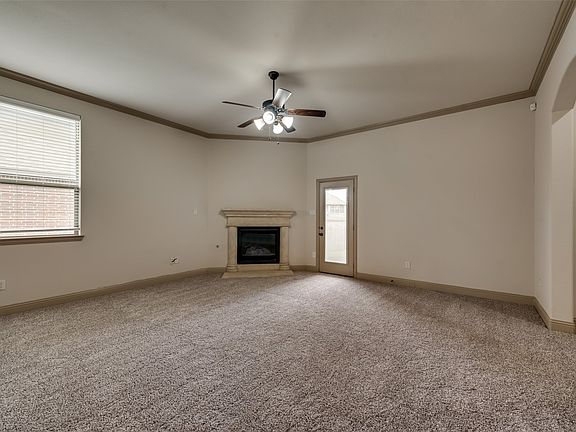 5th image of 3132 Marble Falls Dr