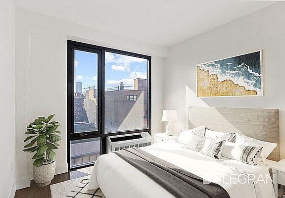 5th image of 399 E 8th St APT 6D