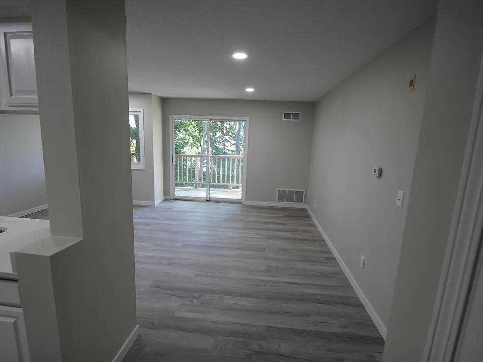 36 Plex - Village Green Apartments
