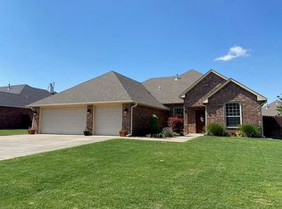 4608 Mt Vernon Rd, Enid, OK 73703