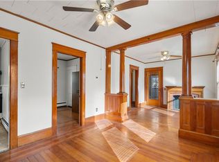 16 Crescent View Ave, East Providence, RI 02915