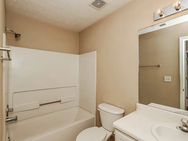 426 Baldwin Ct — Photo 13