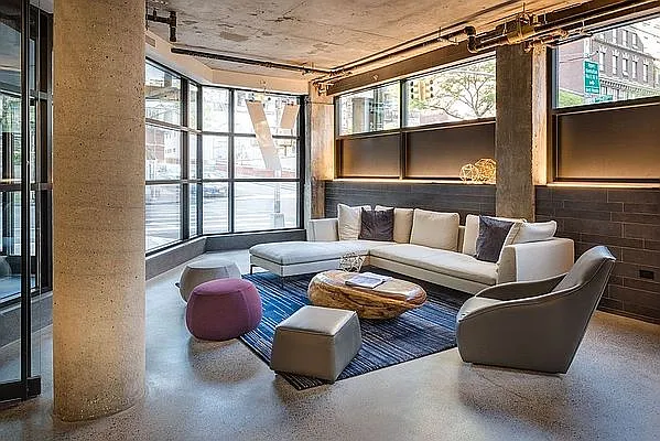 Rented by Park River | media 9