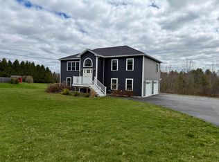 1197 Western Avenue, Hampden, ME 04444