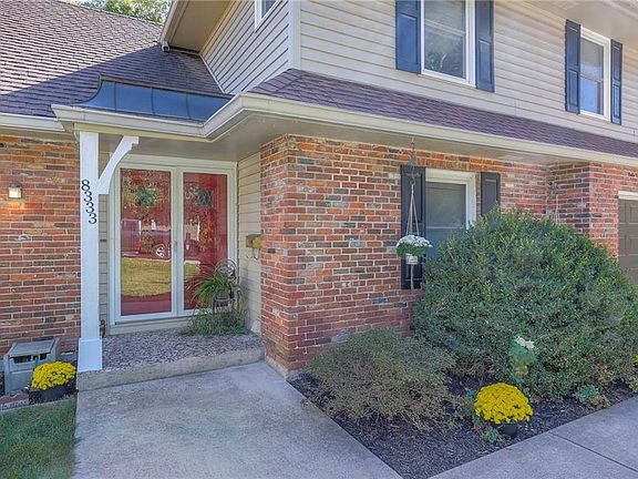 4th image of 8333 Maywood Ave