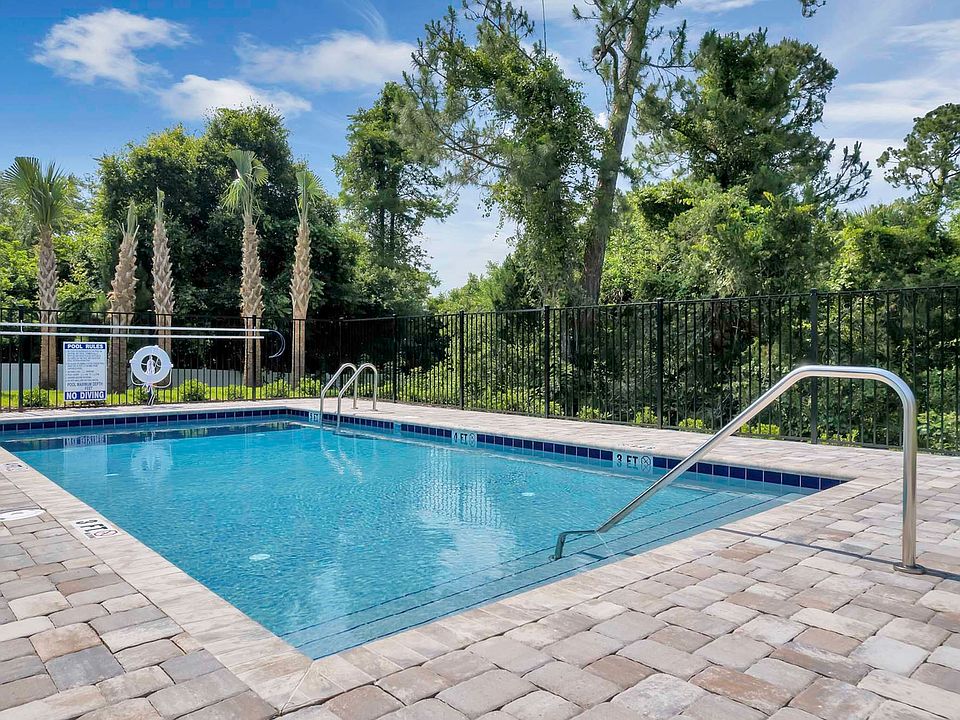 1st image of 112 Ormond Grand #7