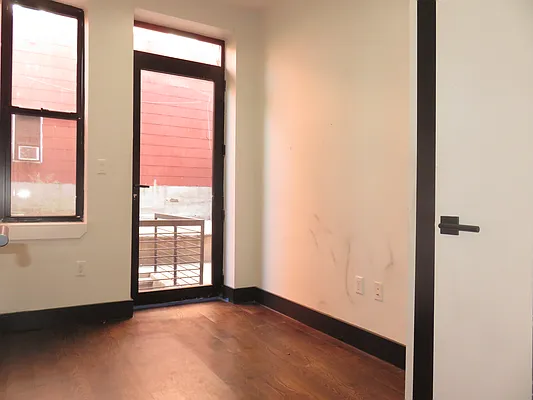 Rented by Rennit Inc. | media 26