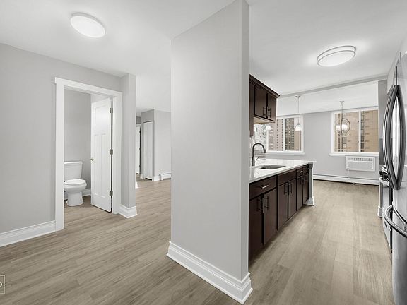 4th image of 5800 N Sheridan Rd APT 101