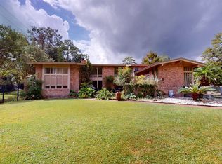 15 Spring Bank Rd S, Mobile, AL 36608