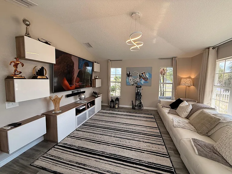 4238 Surfside Ct — Photo 47
