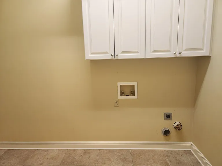5989 Stonegate Dr — Photo 13